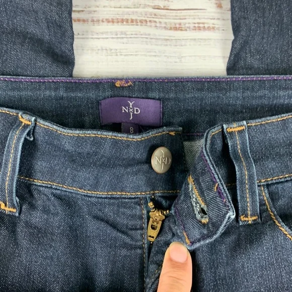 NYDJ “BOYFRIEND” Straight leg blue jeans size 8 - Picture 3 of 16